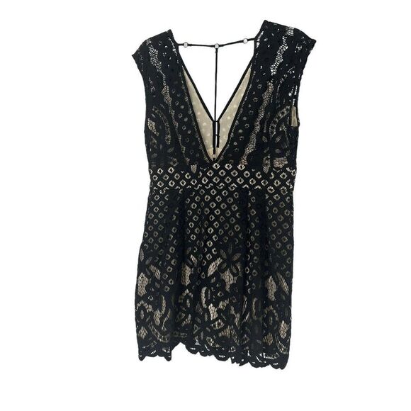 Free People Dress Size 10 Black Lace One Million Lovers Mini V Neck Sleeveless - Picture 2 of 9